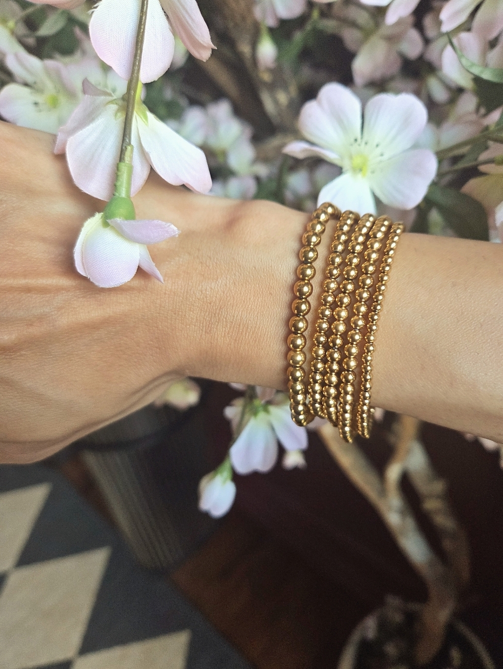 NWT 14k Gold Filled Bead Stretch Bracelet - Picture 2 of 2
